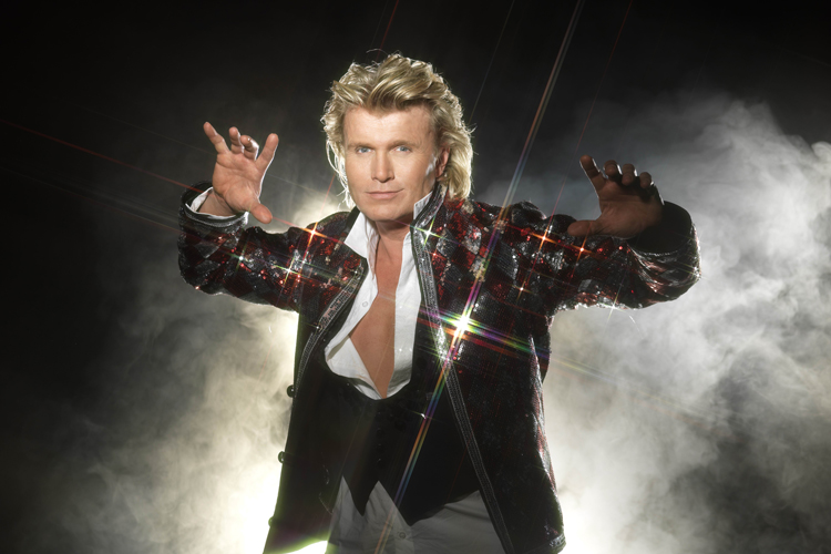 HANS KLOK, THE WORLD'S FASTEST ILLUSIONIST