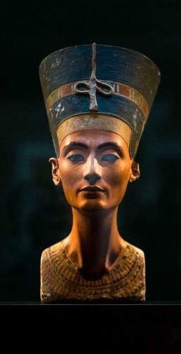 Egypt OKs Radar Quest for Queen's Crypt in Tut's tomb