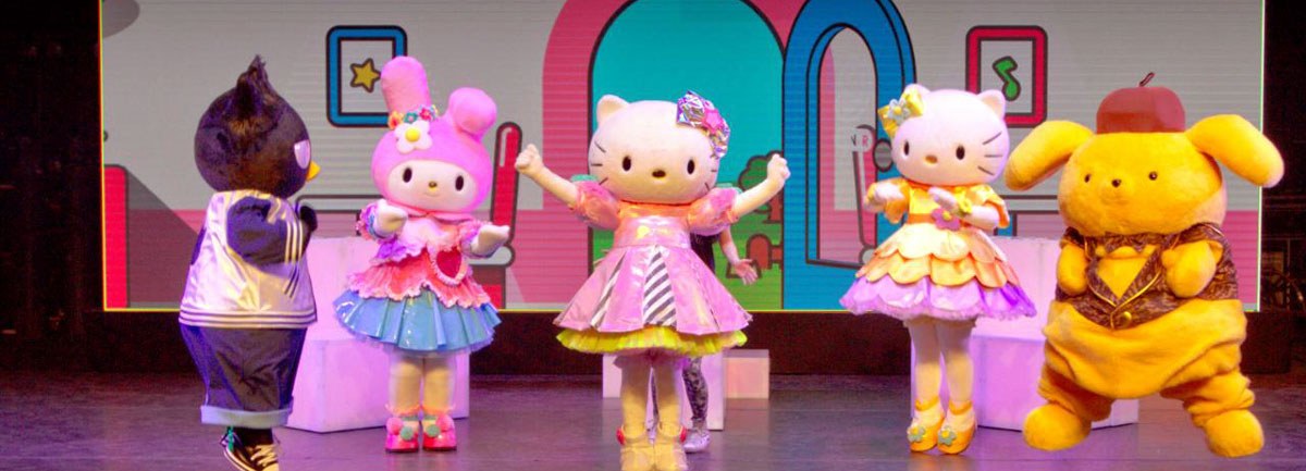 Hello Kitty Live Fashion and Friends