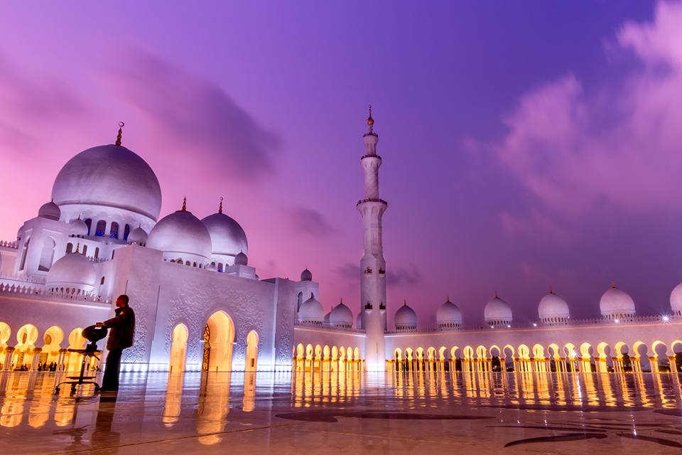 Sheikh Zayed Grand Mosque by Adrian Atender