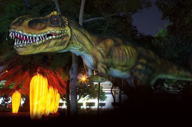 Dinosaur at Dubai Garden Glow