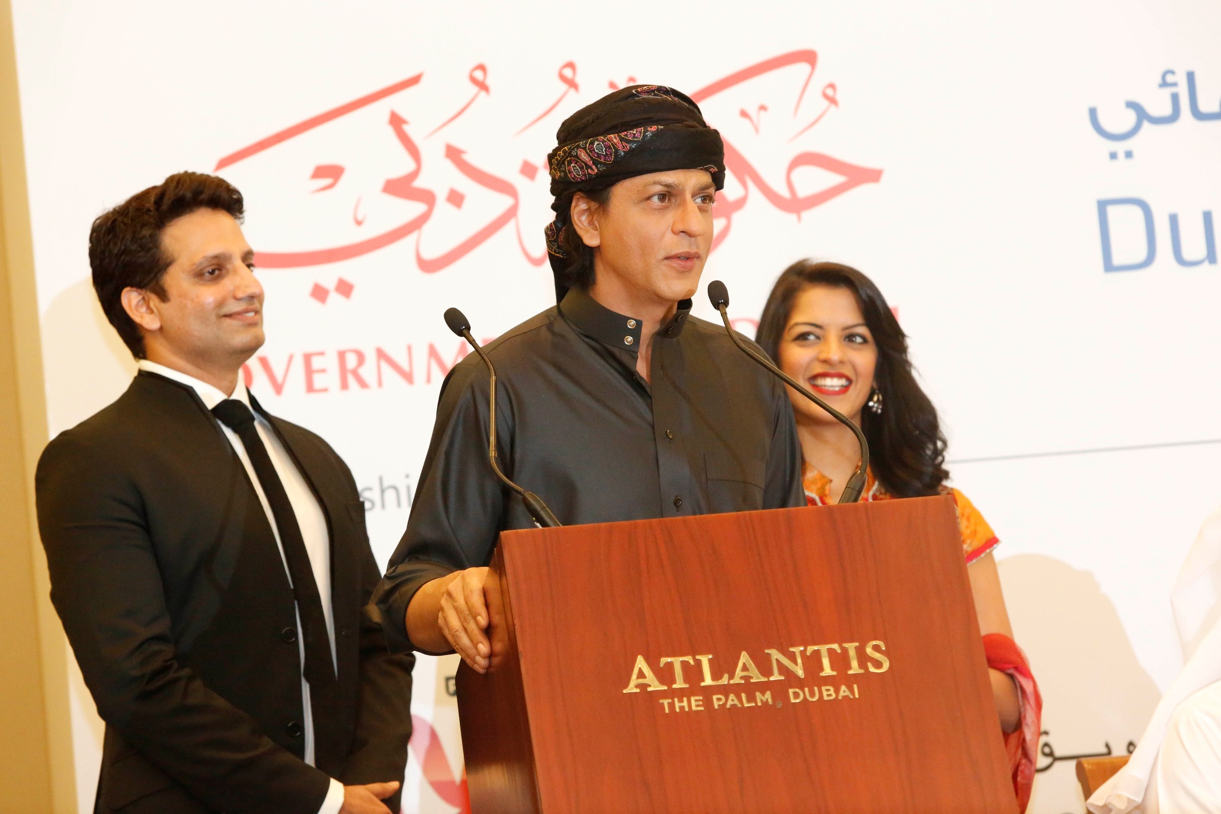 Shah Rukh Khan Speaking at Press Conference in Dubai
