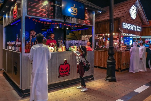 Food Kiosks Global Village