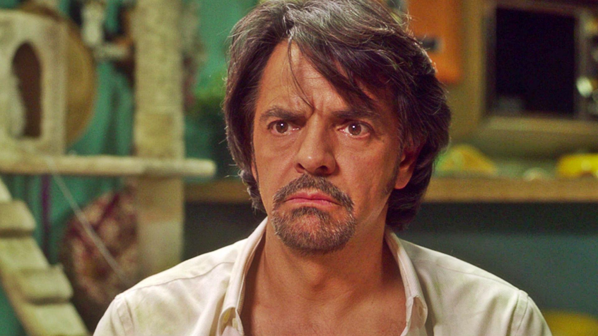 How to Be a Latin Lover2