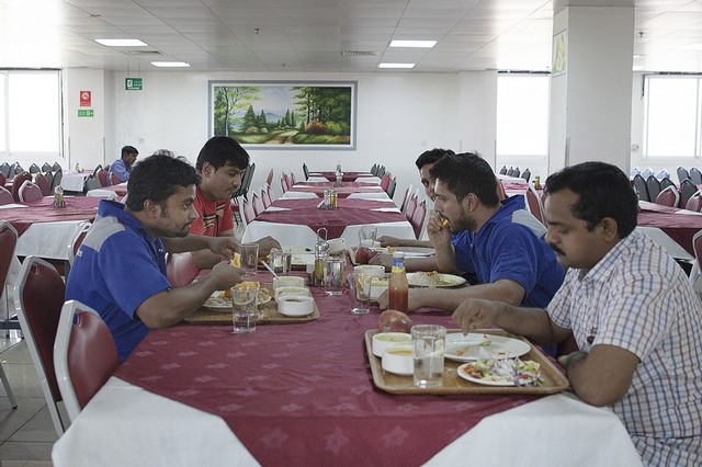 Mussafah Workers Eating