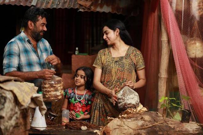 Sathyam Paranja Viswasikkuvo malayalam movie @ Abudhabi2.com
